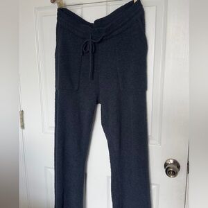 barefoot dreams navy pants